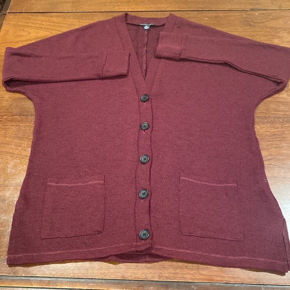 11:12  American Eagle Cardigan - Picture 8 of 14